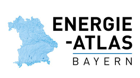 Tophographische Karte Bayerns mit dem Schriftzug "Energie-Atlas Bayern"